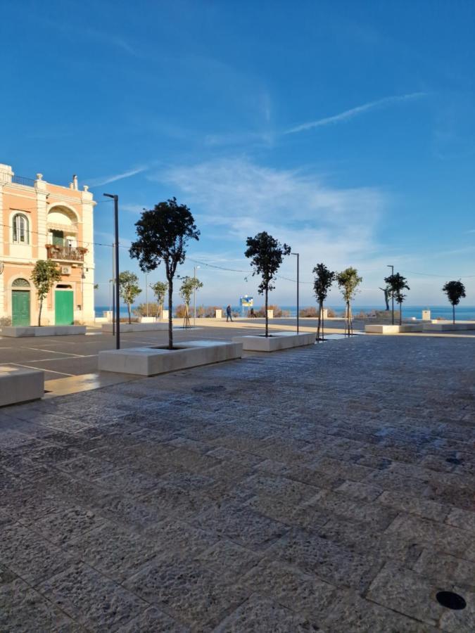 Polignano A Mare: Sulla Piazza Di Domenico Modugnoヴィラ エクステリア 写真